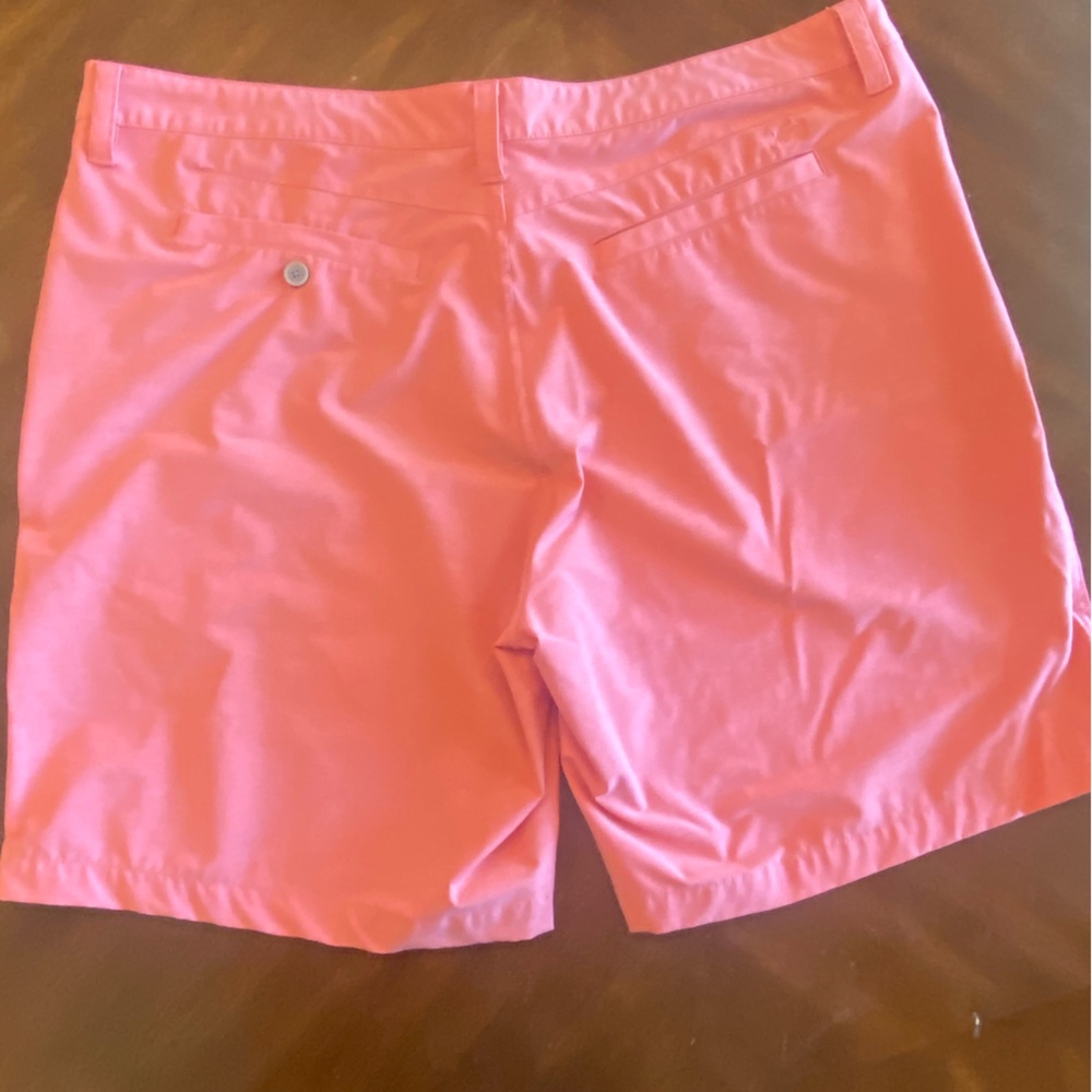 Men’s Southern Tide Dry-fit Shorts Size 40